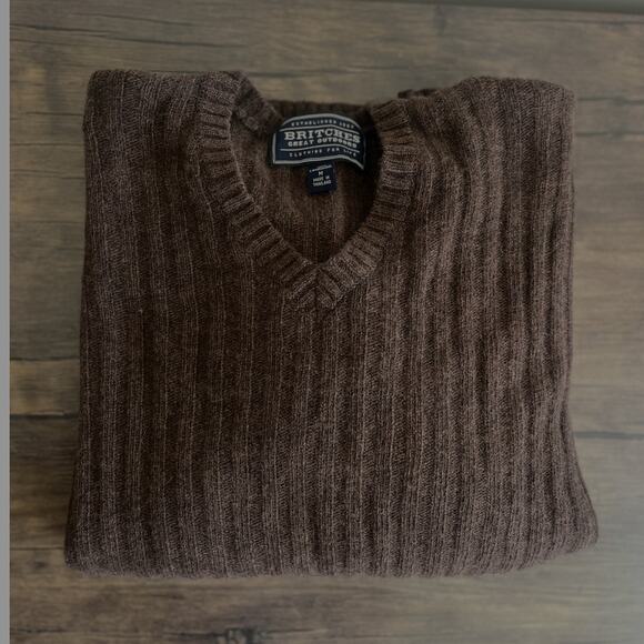 100% Lambswool Sweater - Picture 2 of 3